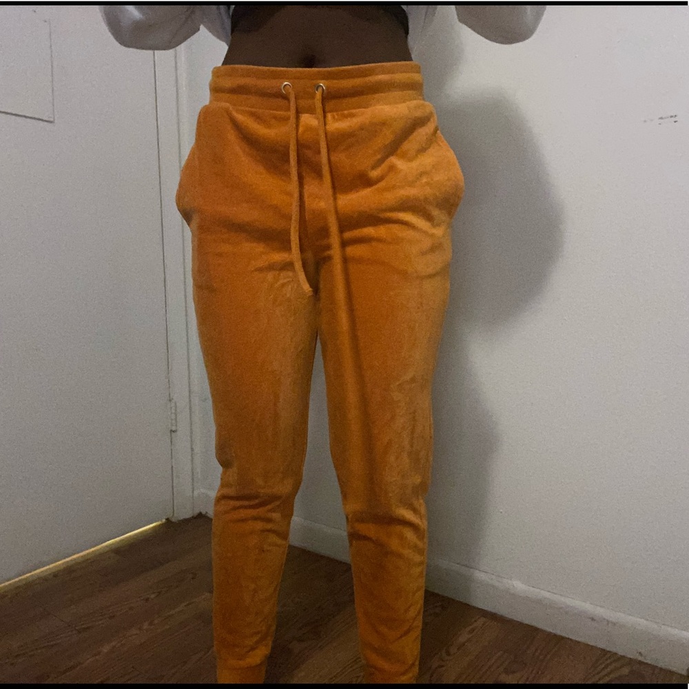 F21 sweatpants
